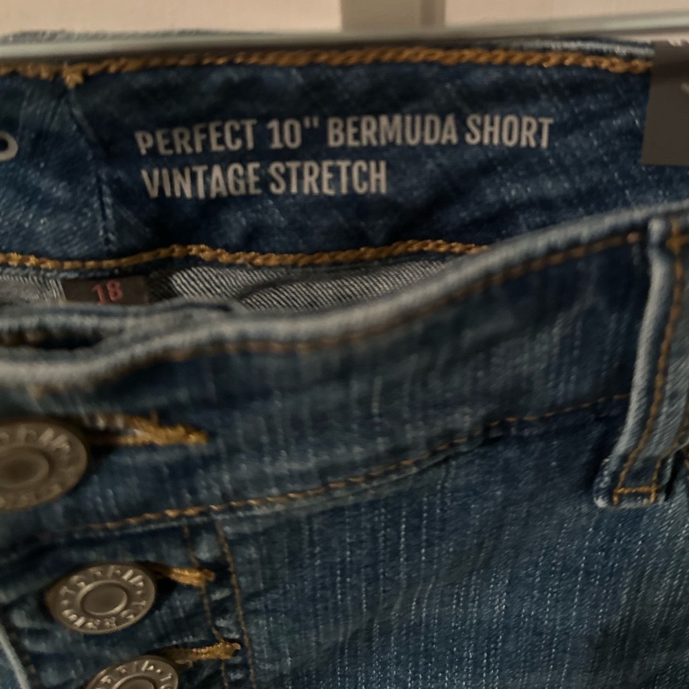 Torrid Perfect Boyfriend Bermuda Vintage Stretch Mid Rise Shorts - Picture 6 of 7
